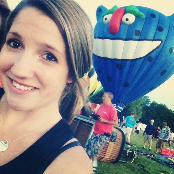 Meet your Posher, Erin - Picture 1 of 1